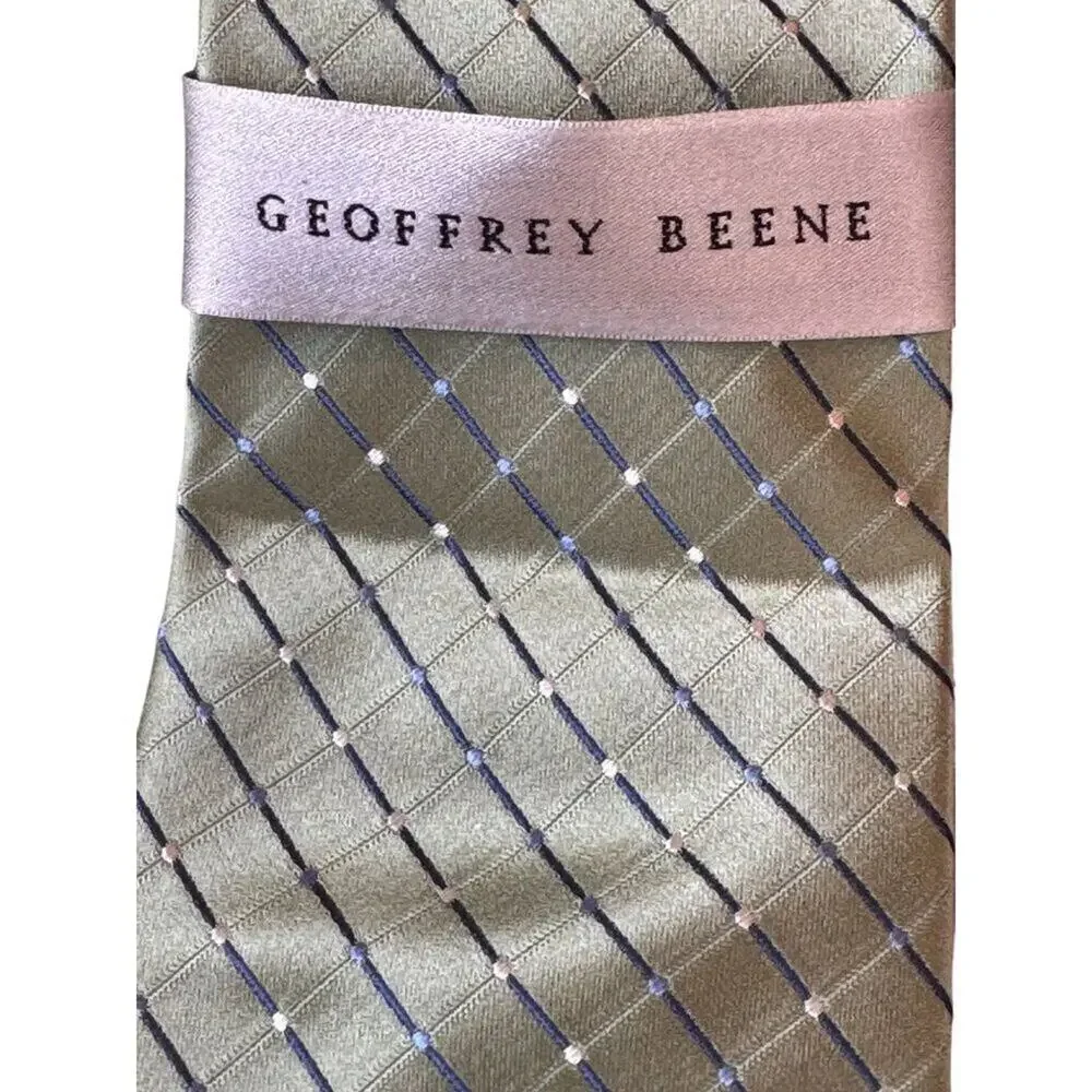 Geoffrey Beene Mens Green & Blue Checkered 100% Silk Tie 56